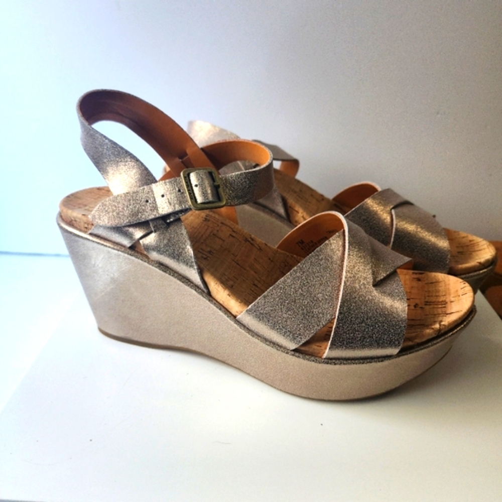 Kork-Ease Shimmering Silver Wedges